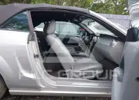 2005 Ford MUSTANG фото