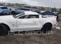 2005 Ford MUSTANG photo