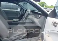 2005 Ford MUSTANG фото