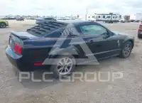 2005 Ford MUSTANG фото