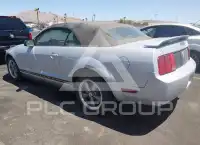 2005 Ford MUSTANG photo