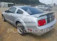 2005 Ford MUSTANG photo