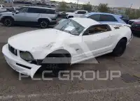 2005 Ford MUSTANG photo