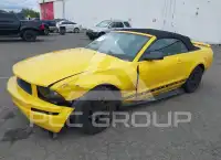 2005 Ford MUSTANG photo