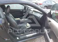 2005 Ford MUSTANG фото