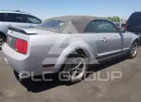 2005 Ford MUSTANG photo