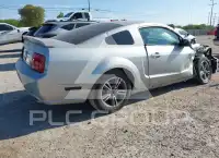 2005 Ford MUSTANG фото