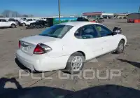 2005 Ford TAURUS photo