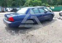 2005 Ford CROWN photo