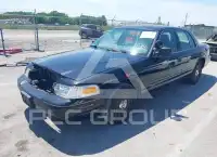 2005 Ford CROWN photo