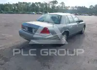 2005 Ford CROWN photo