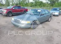2005 Ford CROWN photo