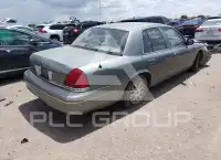 2005 Ford CROWN photo