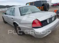 2005 Ford CROWN фото