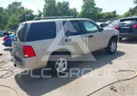 2005 Ford EXPLORER photo
