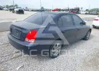 2005 Hyundai Elantra photo