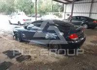 2005 Hyundai Tiburon photo
