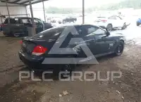 2005 Hyundai Tiburon photo
