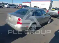 2005 Volkswagen Passat photo