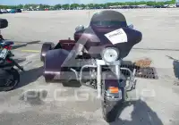 2006 Harley-Davidson FLHTCU photo