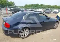 2006 BMW 330 photo