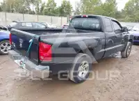 2006 Dodge DAKOTA photo