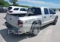 2006 Dodge DAKOTA фото