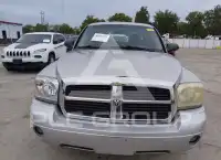 2006 Dodge DAKOTA фото