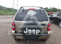 2006 Jeep LIBERTY фото