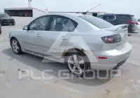 2006 Mazda 3 photo