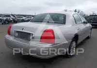 2006 Lincoln Town photo