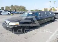 2006 Lincoln Town фото