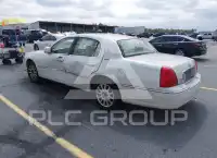 2006 Lincoln Town фото