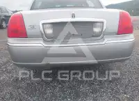 2006 Lincoln Town фото