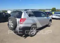 2006 Toyota RAV4 фото