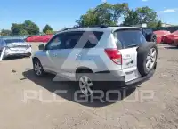 2006 Toyota RAV4 фото