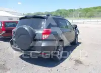 2006 Toyota RAV4 photo