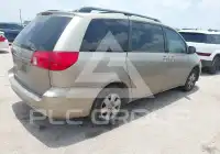 2006 Toyota SIENNA photo