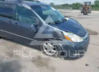 2006 Toyota SIENNA photo