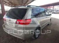 2006 Toyota SIENNA photo