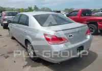 2006 Toyota AVALON фото