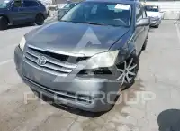 2006 Toyota AVALON фото