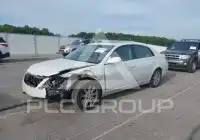 2006 Toyota AVALON фото