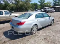 2006 Toyota AVALON photo