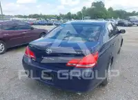 2006 Toyota AVALON photo