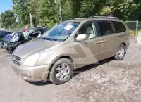 2006 KIA Sedona фото