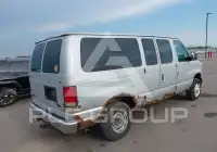2006 Ford E-350 фото