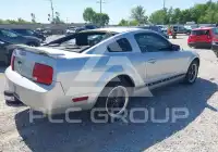 2006 Ford MUSTANG фото