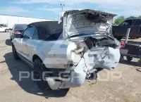 2006 Ford MUSTANG фото