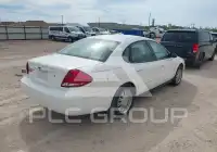 2006 Ford TAURUS photo